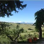 All'ombra Degli Ulivi