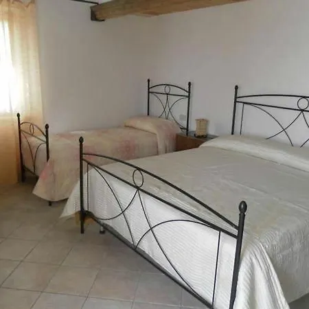 Farm stay All'ombra Degli Ulivi *