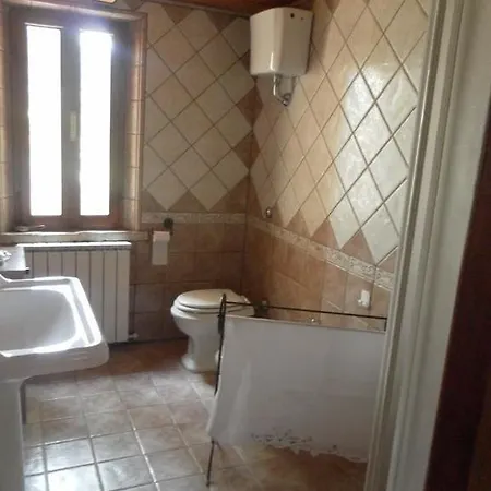 Farm stay All'ombra Degli Ulivi *